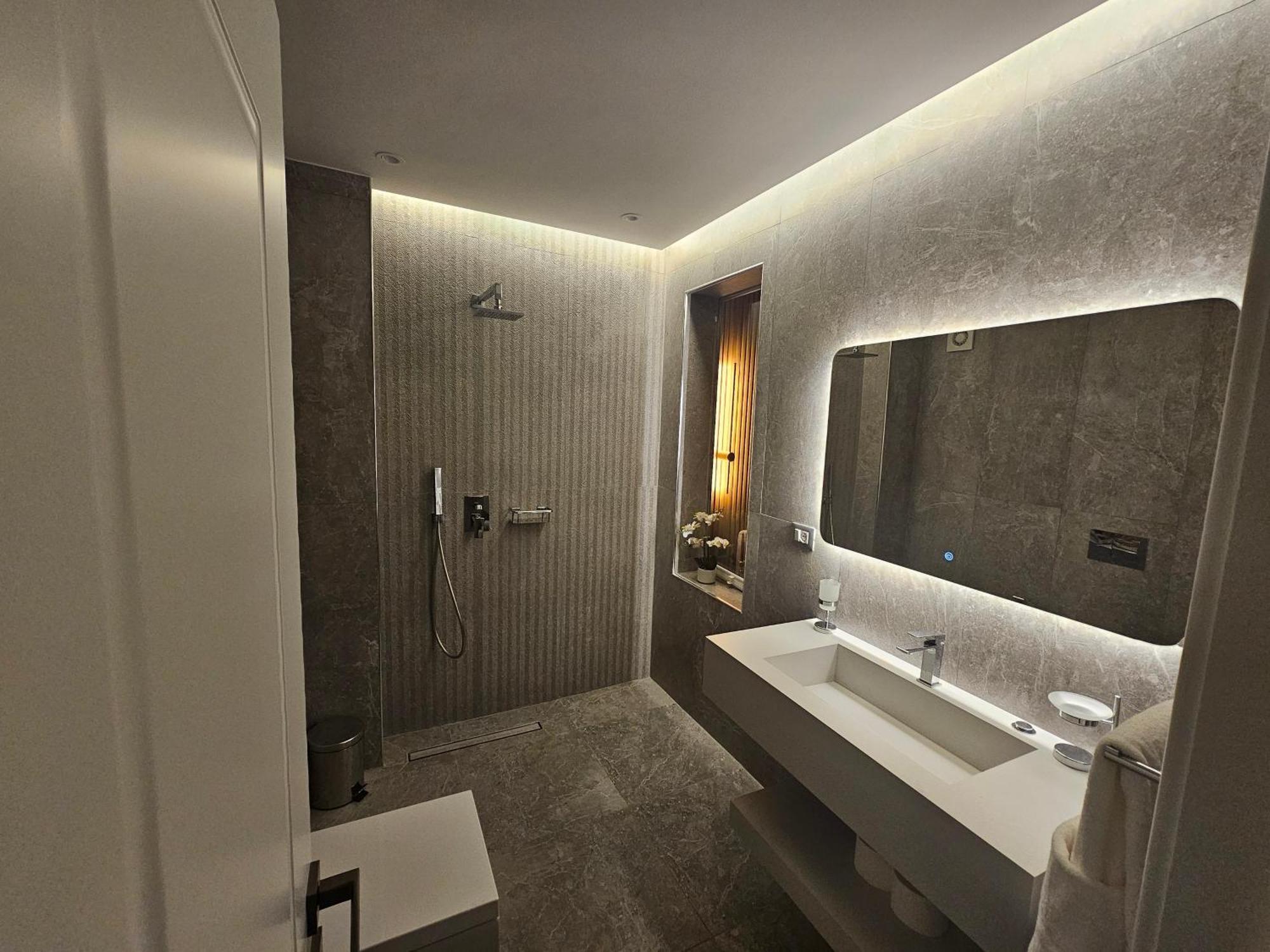Blloku Suites, City Centre,Tiranë Eksteriør bilde